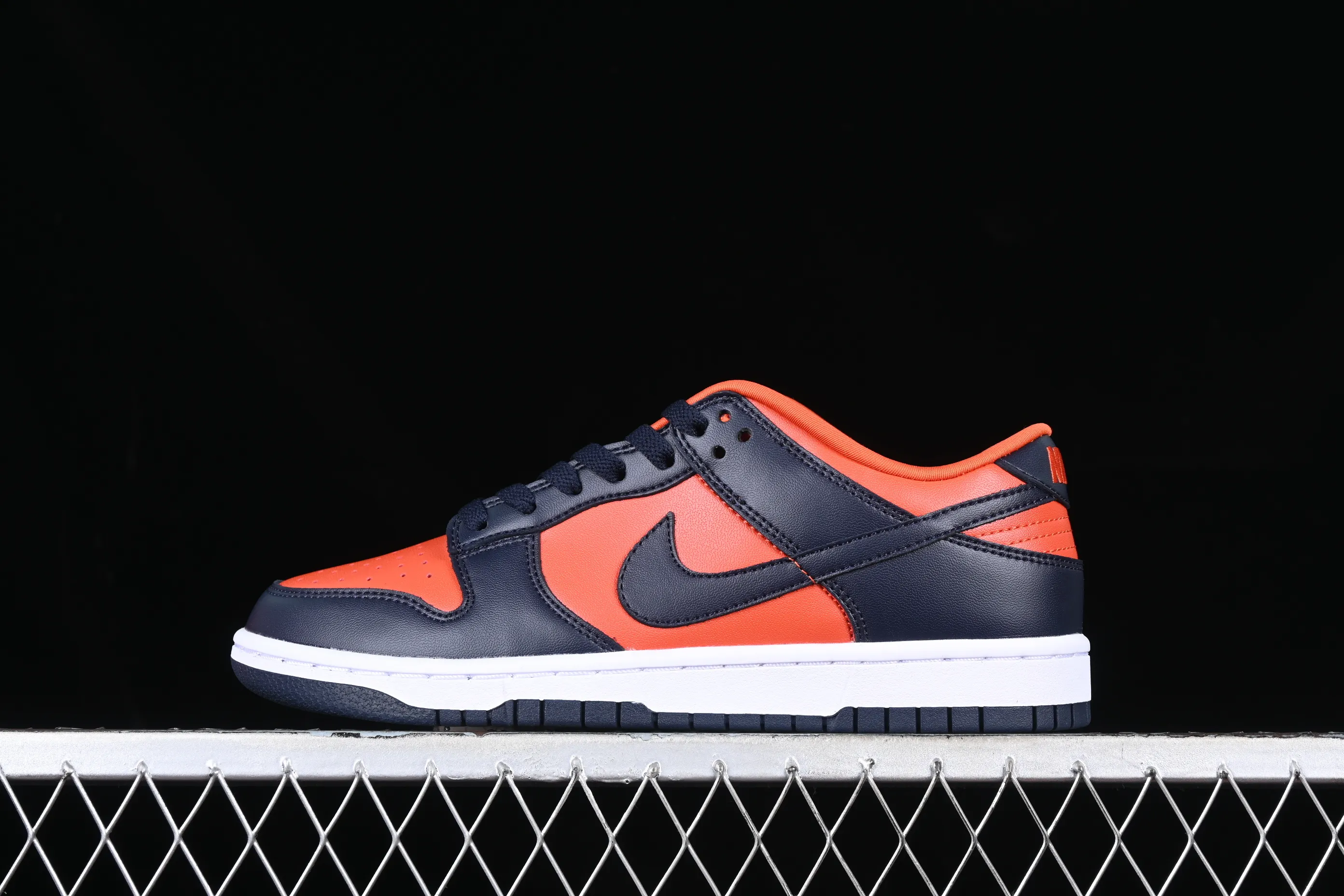 All categories Nk SB Dunk series Nk SB Dunk Low low-top sneakers NK SB Dunk Low SP Fanta color low-top casual sports sneakers CU1727-800